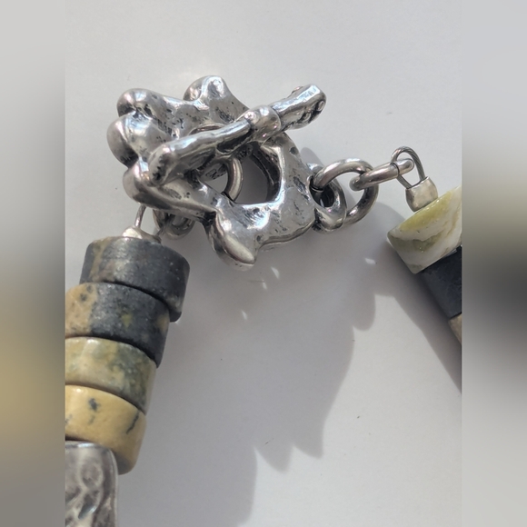 Unique Bracelet. - Picture 2 of 3